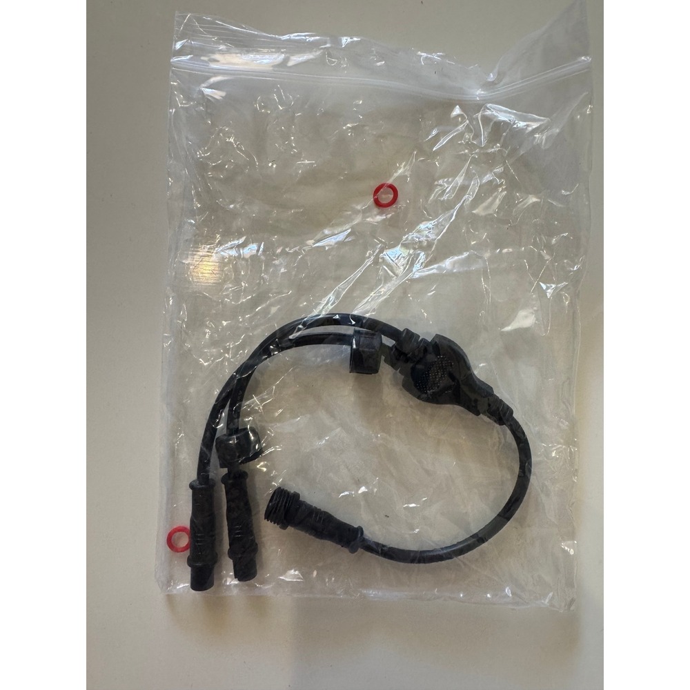 4-Core 4-Pin Y Splitter Cable Waterproof LED Lighting Connector Black X004MO3Q1L